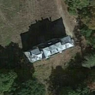 Abandoned Castle Red bust - France