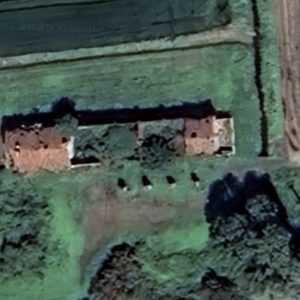 Abandoned Farm strada - Italy