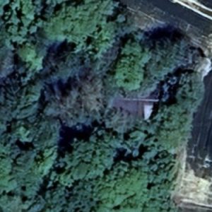 Abandoned villa House Maurice - France