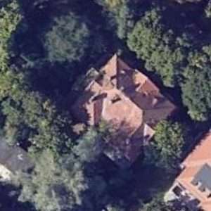 Abandoned villa House B - Poland